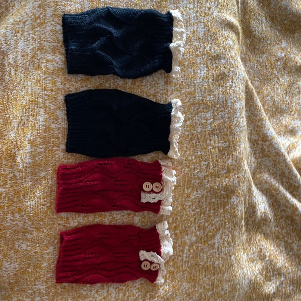 Leg warmers for boots. 2pair womens Black/ maroon